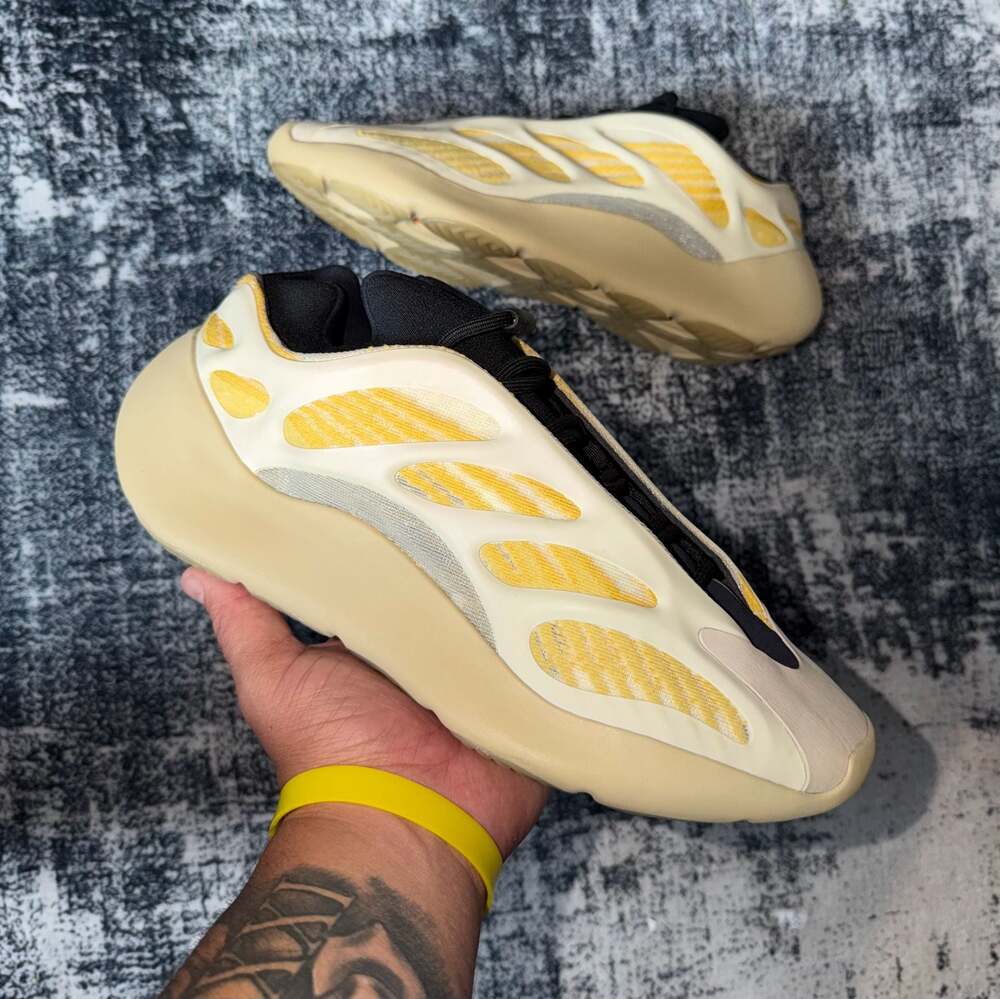 adidas Yeezy 700 V3 Safflower
